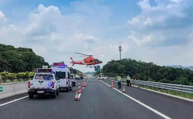 铜梁区高速公路汽车救援案例